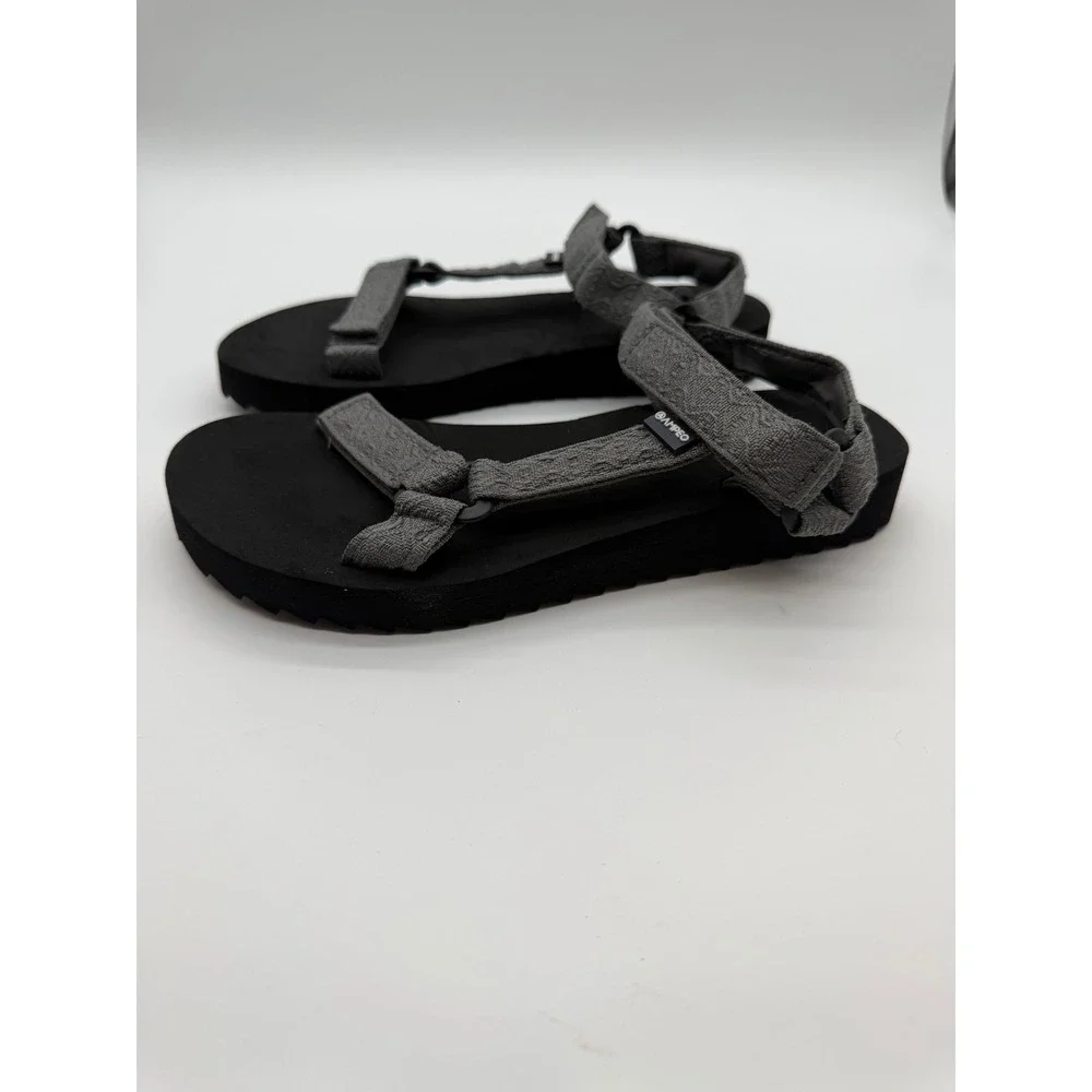 Bamboo Womens Grey Strappy Platform Sport Sandals Size 6 Hook Loop Comfort